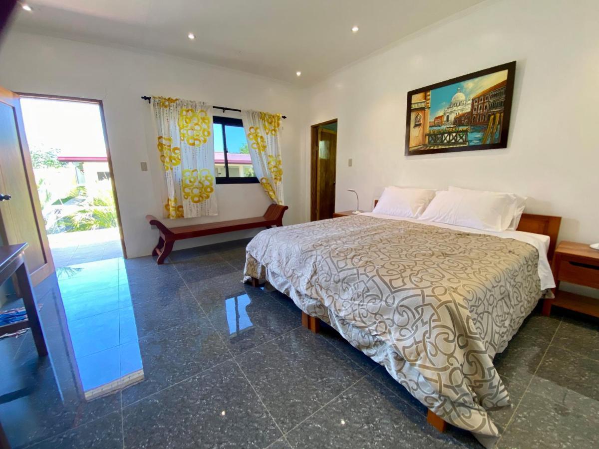 Strutz Art Garden Resort Bangued Exterior photo