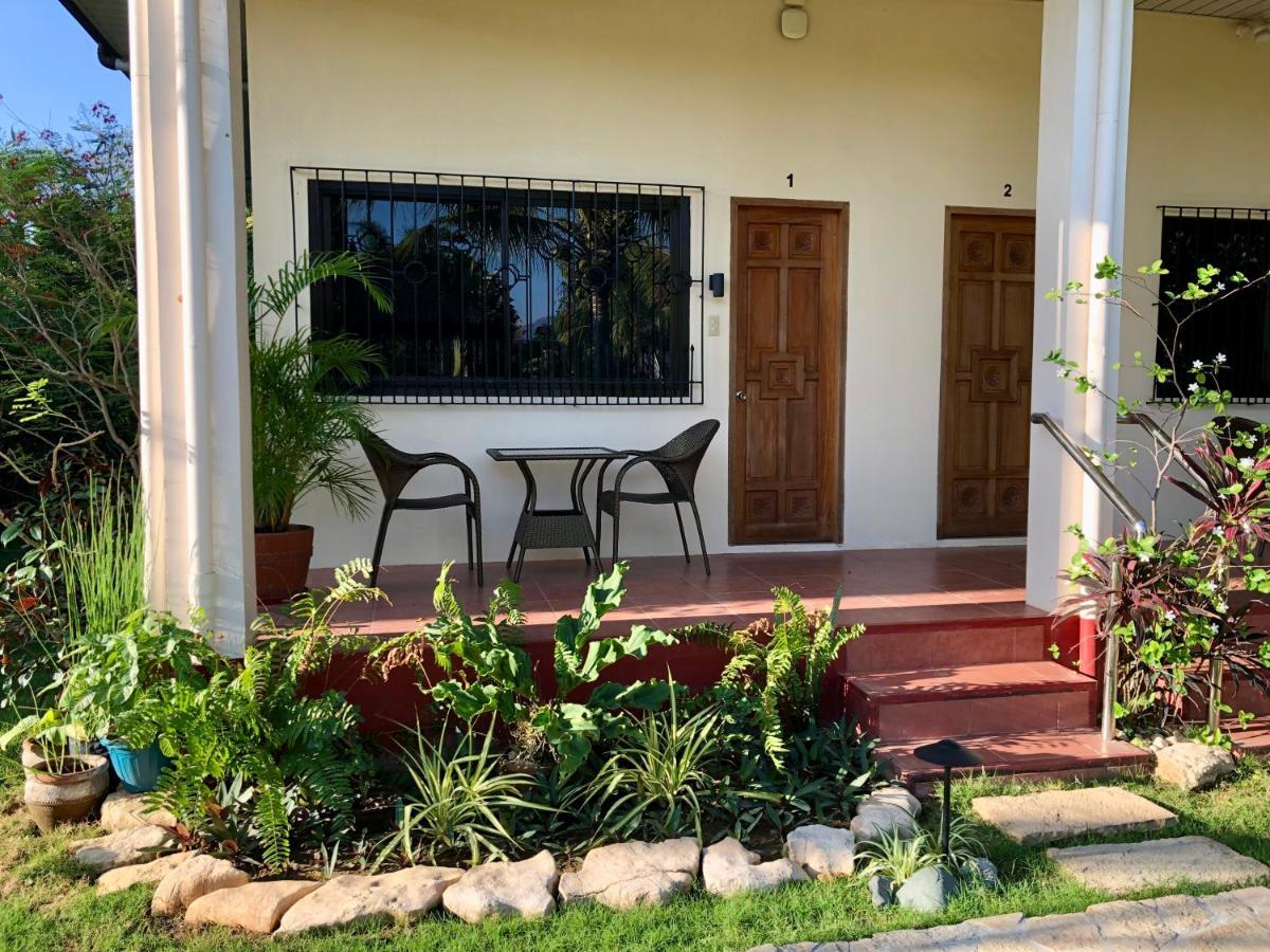 Strutz Art Garden Resort Bangued Exterior photo