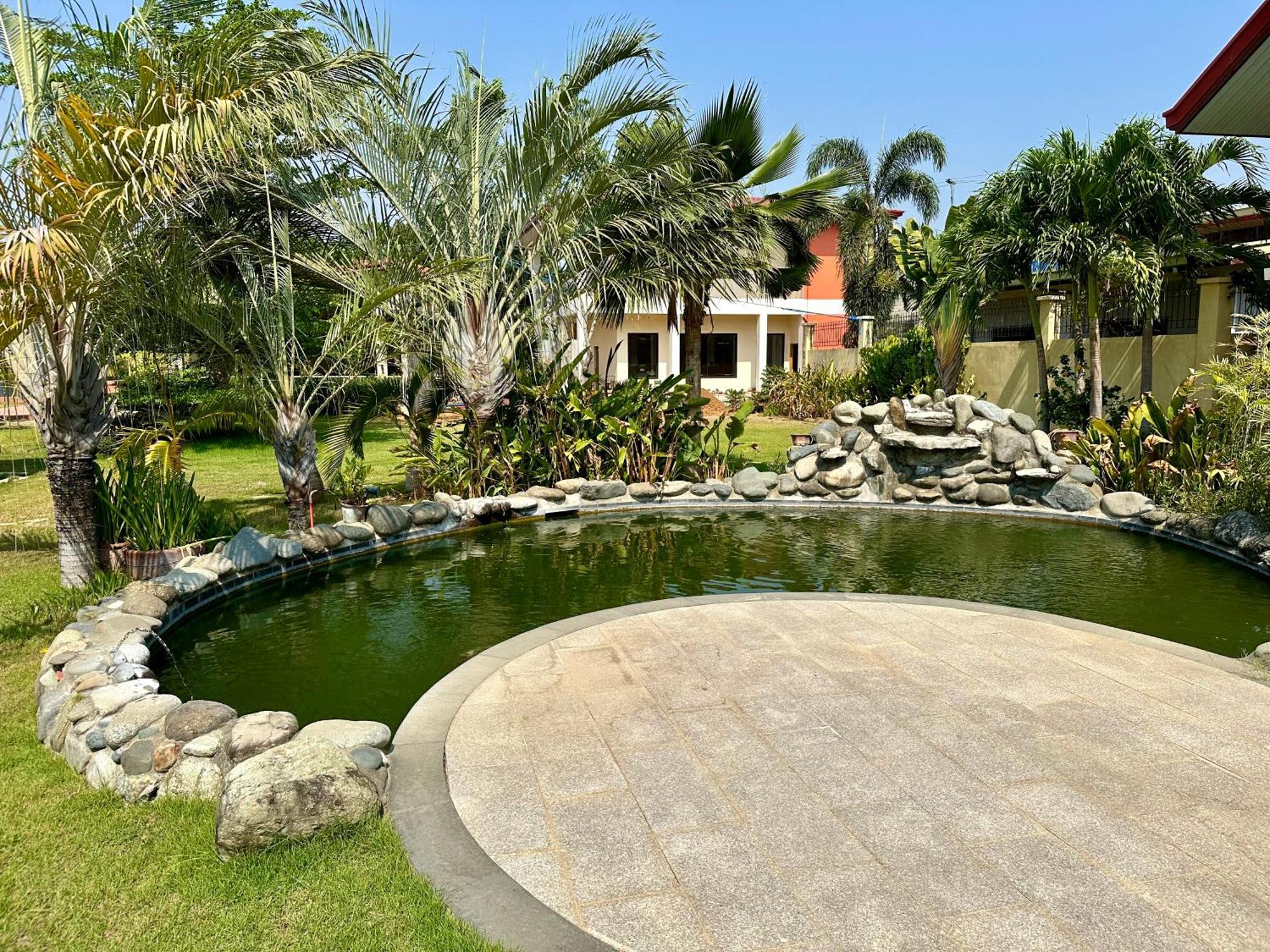 Strutz Art Garden Resort Bangued Exterior photo